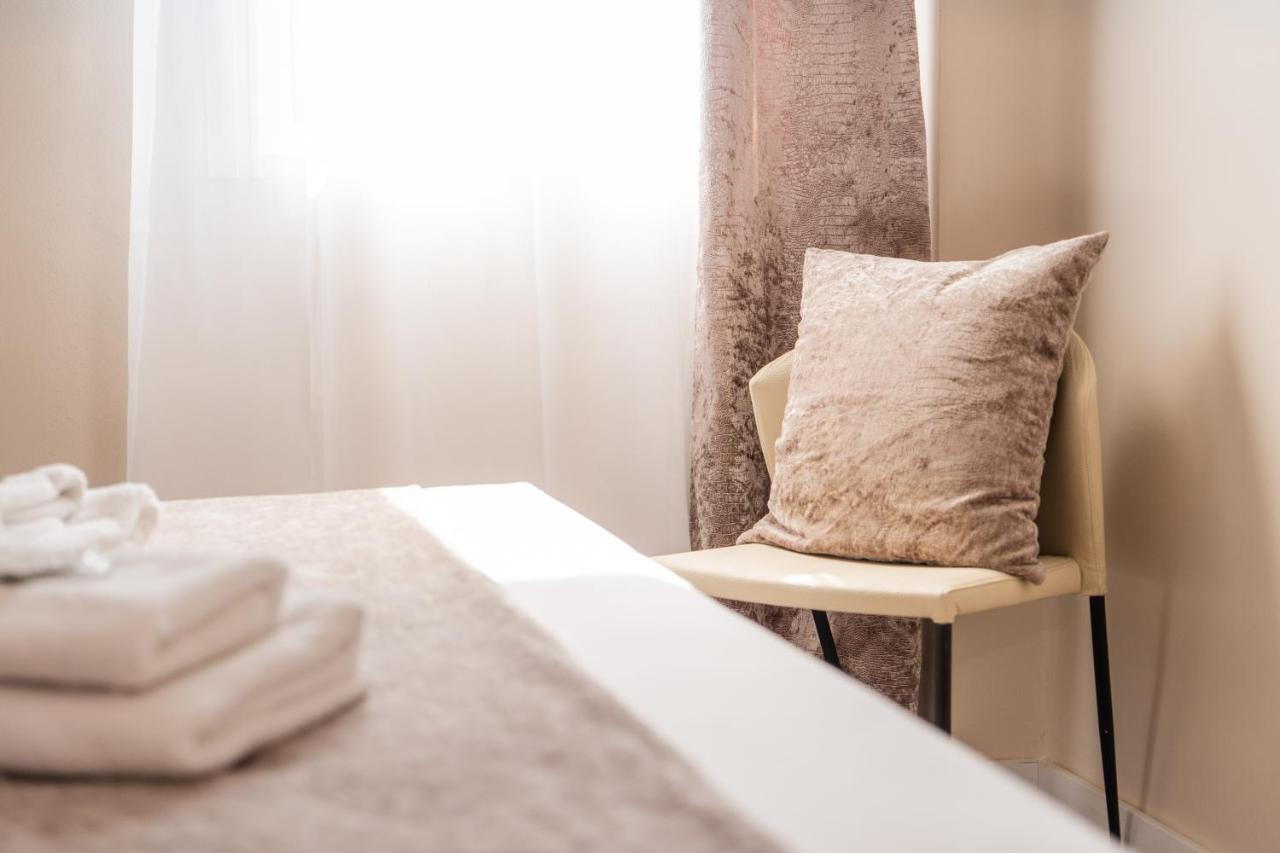 Horticultor Apartment Mid-Term บาเลนเซีย ภายนอก รูปภาพ